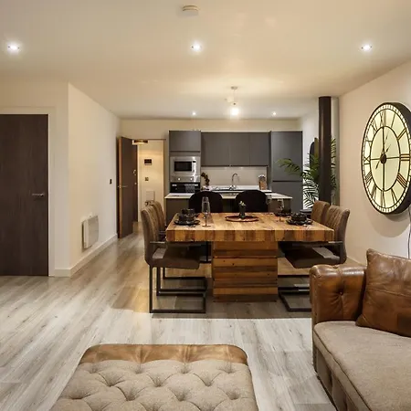 Stunning Designer Penthouse - 85