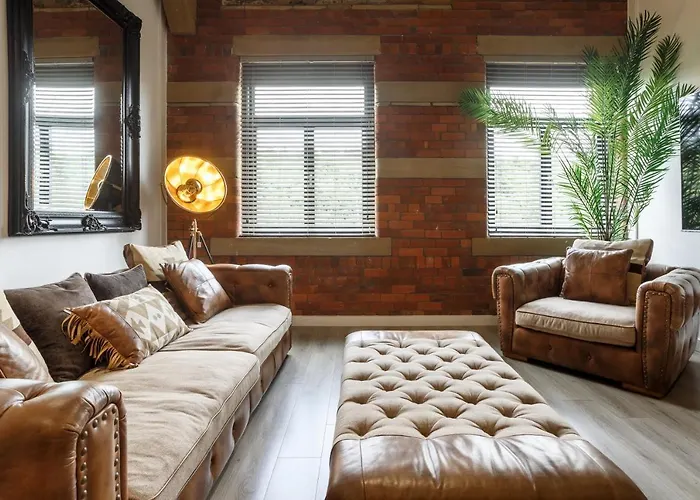 Stunning Designer Penthouse - 85