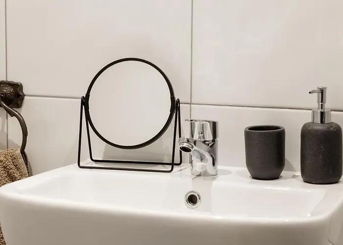 Stunning Designer Penthouse - 85