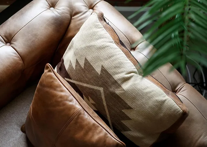 Stunning Designer Penthouse - 85